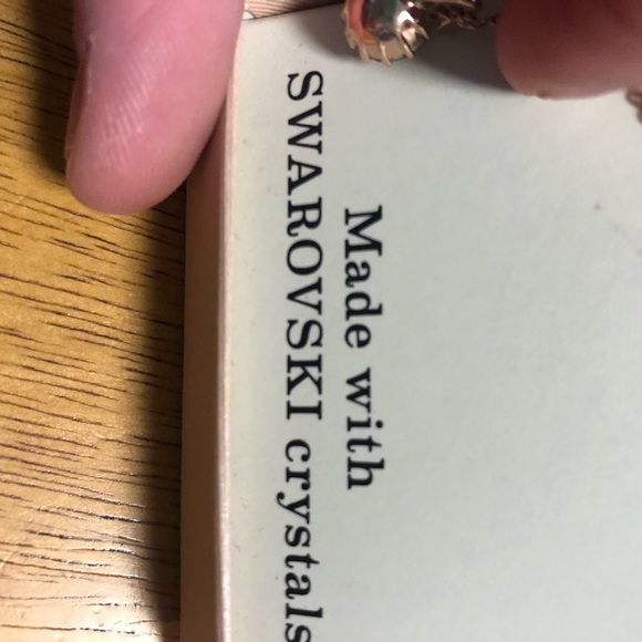 City Rocks Swarovski Crystals earring and necklace set new in box - Picture 3 of 4